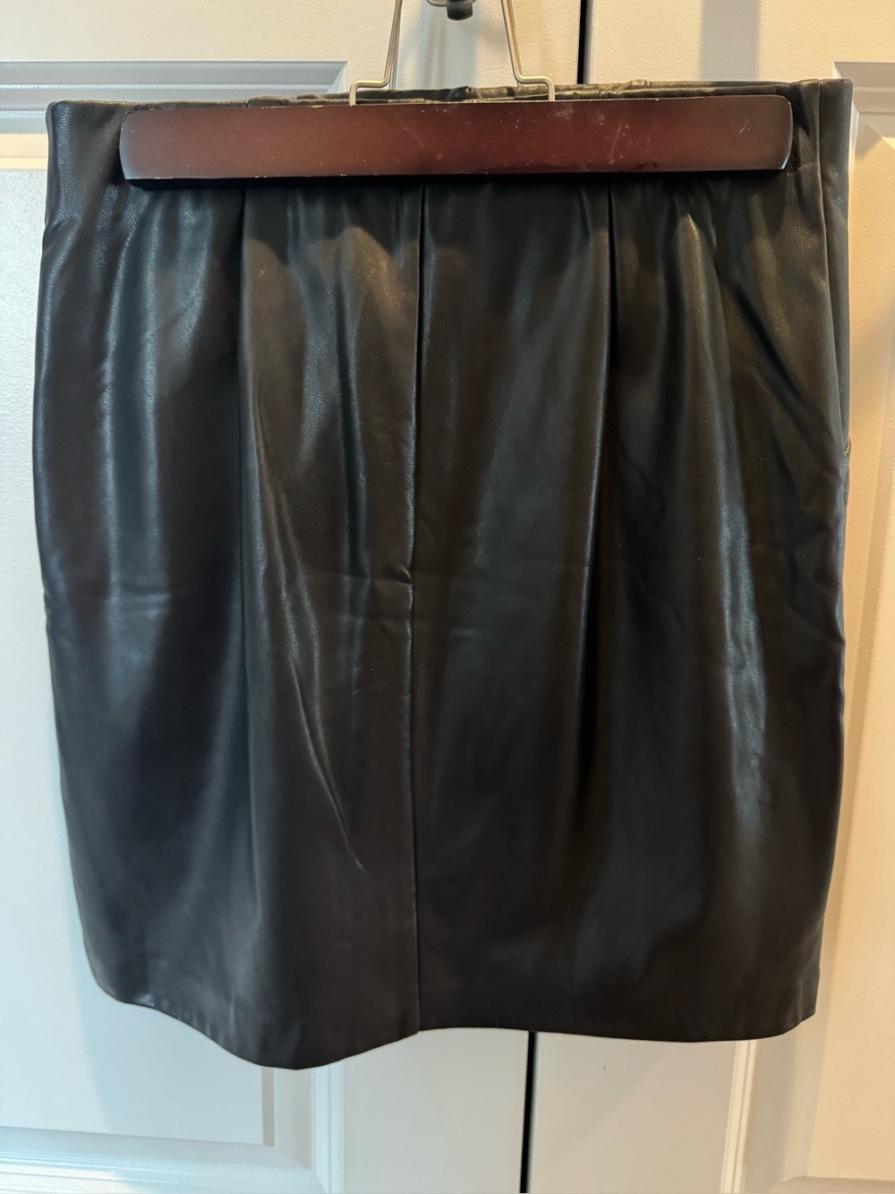 Dynamite Faux Leather Black Skirt - Picture 4 of 8